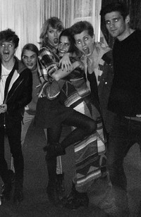 Taylor Swift kini eksis berambut pendek. (Instagram)