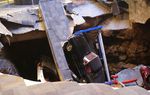 Sinkhole Telan Mobil-mobil Eksotis