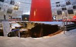 Sinkhole Telan Mobil-mobil Eksotis