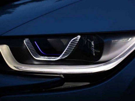 Motor BMW Lampunya Bakal Pakai Laser