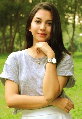 Alisia Rininta Hobi Selfie Agar Dekat dengan Penggemar