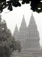 Hujan Abu, Prambanan Bagai Tertutup Salju