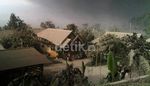 Evakuasi Korban Gunung Kelud di Malang
