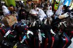 Bandara Ditutup Penumpang Padati Stasiun Gambir