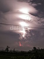 Gelegar Kelud Sebelum Muntah