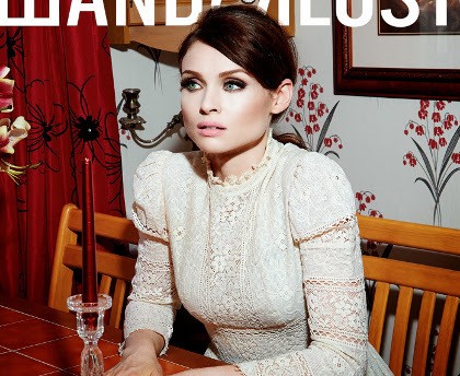 Wanderlust Sophie Ellis-Bextor: Klasik Modern yang Seksi