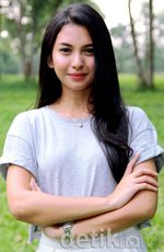 Alisia Rinita, si Manis yang Hobi Selfie