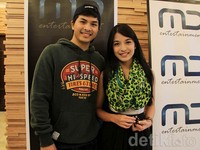 Kita nggak ngerayain Valentine. Buat kita sendiri hari yang lebih spesial itu ulang tahun atau hari jadian kita, ujar Chelsea. Asep/detikHOT.