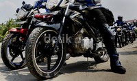 Barisan bikers menunggu aba-aba untuk melanjutkan perjalanan dari Sigli - Banda Aceh.