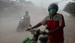 Inilah Alasan Mengapa Debu Vulkanik Berbahaya Bagi Pernapasan
