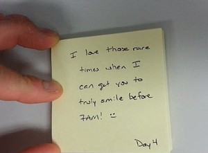 Sweet...Suami Siapkan Kado Valentine 100 Lembar Post-It Berisi Kata Cinta