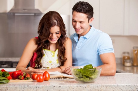 3 Ide Makan Bersama Ini Bikin Anda dan si Dia Makin Mesra