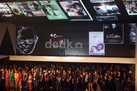 Penampilan sosok Erros Djarot sebagai manusia yang selalu berkarya.