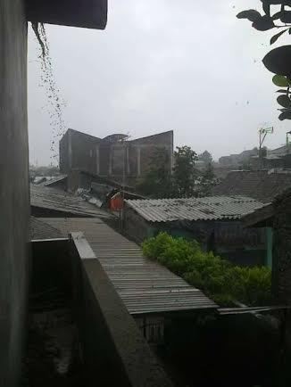 Yogyakarta Diguyur Hujan Deras Perdana Pasca Terselimut Abu Kelud