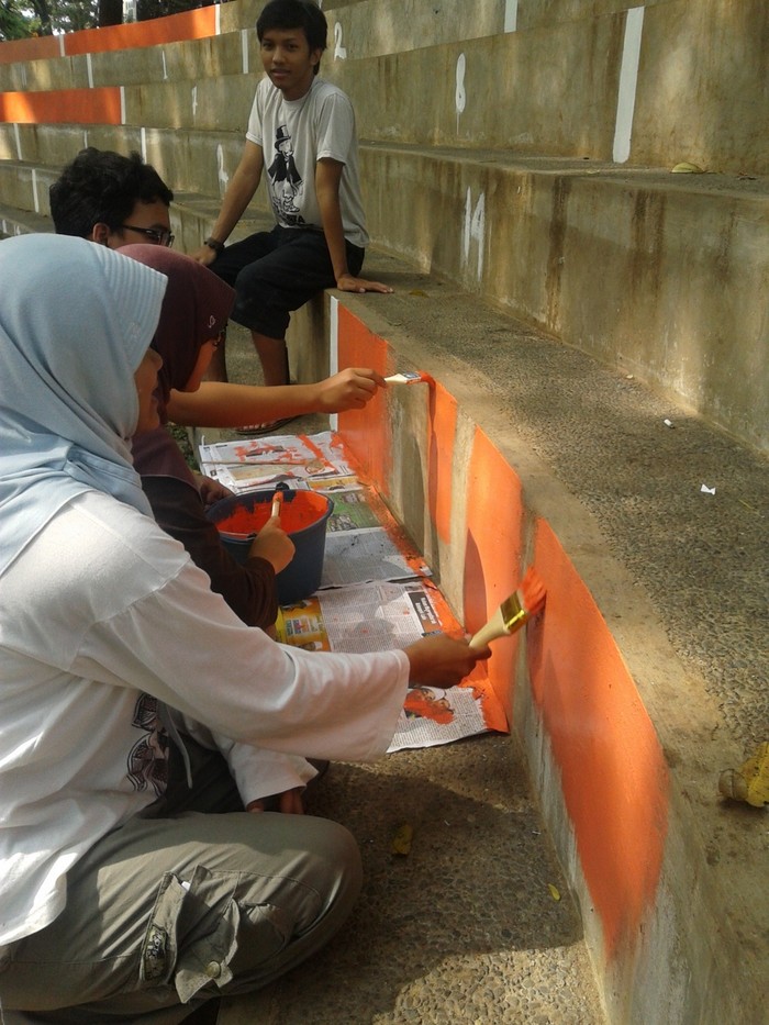 Ini Cuap-cuap Seru Warga yang Mengecat Taman Musik Bareng Ridwan Kamil