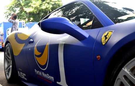 Wow! Caleg NasDem Ini Kampanye Pakai Ferrari, BMW dan Jeep Rubicon