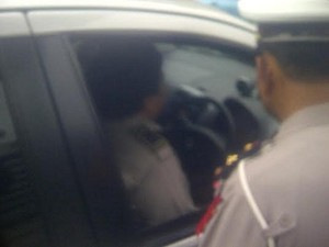 Prit! PNS Badan Pertanahan Ditilang Gara-gara Masuk Jalur Busway