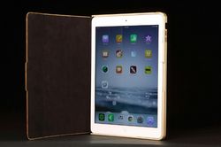 Unik, Casing iPad dari Bambu