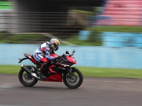 Sebesar Apa Tenaga yang Digendong Kawasaki Ninja Mono?