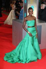 Parade Selebriti di Red Carpet BAFTA Awards 2014