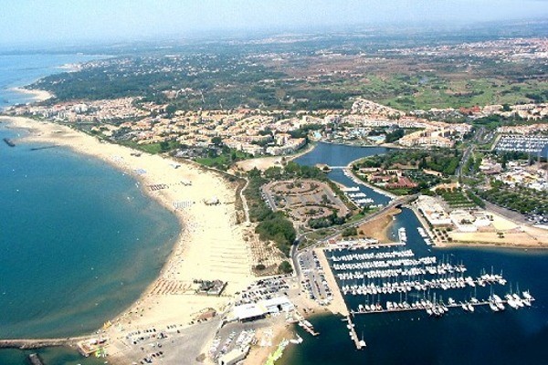 Inilah Kota Bugil di Prancis