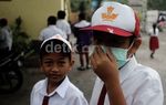 Siswa Bermasker Korban Gunung Kelud