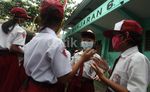 Siswa Bermasker Korban Gunung Kelud