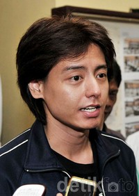 Yang pasti saya menyesal dan yang pasti ada berkah juga dari semua ini, tuturnya. Noel/detikHOT.