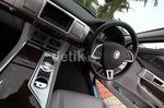Menjajal Sedan Mewah Jaguar XF