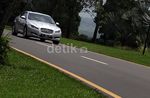 Menjajal Sedan Mewah Jaguar XF