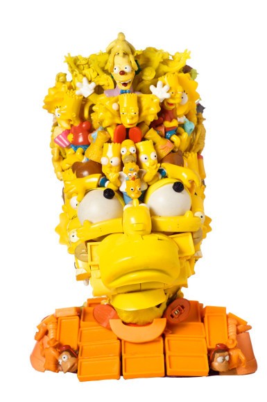 Mainan Plastik Disulap Jadi Wajah Manusia