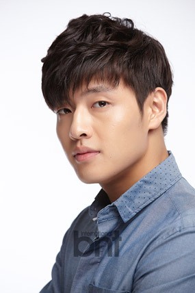 Kang Ha Neul Perankan Karakter Jahat di The Age of Innocence