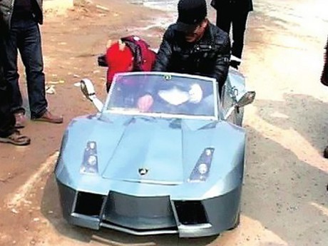 Lamborghini Buatan Petani untuk Cucunya