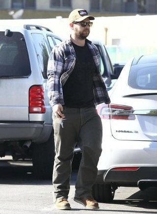 Jack Osbourne Kepincut Mobil Listrik Paling Aman