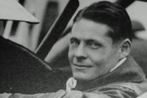 Sejak Kapan Penumpang Mencoba Bercinta di Pesawat?