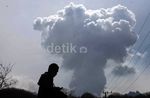 Gunung Kelud Masih Keluarkan Asap Tebal