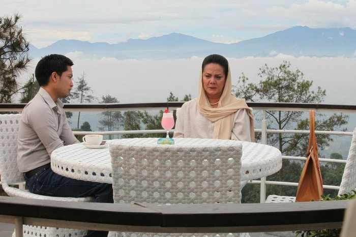 Retak Gading: Hancur Gading Berkeping-keping