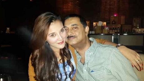 Jay Alatas Bantah Foto Mirip Dirinya dengan Wanita Lain Sebagai Penyebab Perceraian