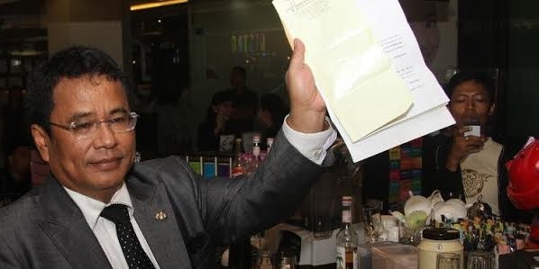 Hotman Paris Ungkap Nama Bayi Ayu Ting Ting