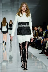 Antonio Berardi. Fall/Winter 2014. London Fashion Week 2014. [Photo by Ben A. Pruchnie/Getty Images]