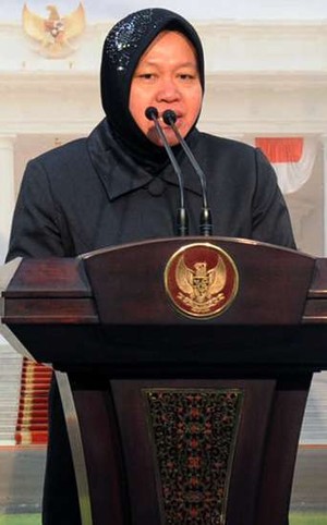 Kalau Risma Mundur, Warga Surabaya Rugi