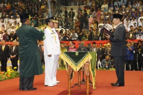 Usai Melantik, Mendagri Beri PR Buat Gubernur dan Wagub Riau