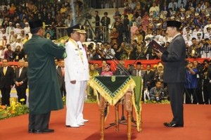 Usai Melantik, Mendagri Beri PR Buat Gubernur dan Wagub Riau