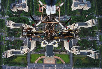     Luar biasa nyali mereka. (kredit foto: Kirill Oreshkin)