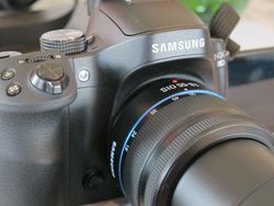 Mengulik Gaya Klasik Galaxy NX30