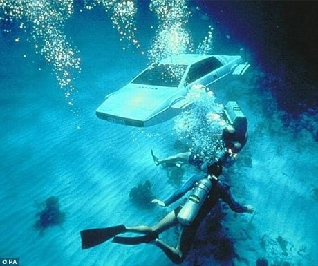 Puluhan Tunggangan James Bond Dijual