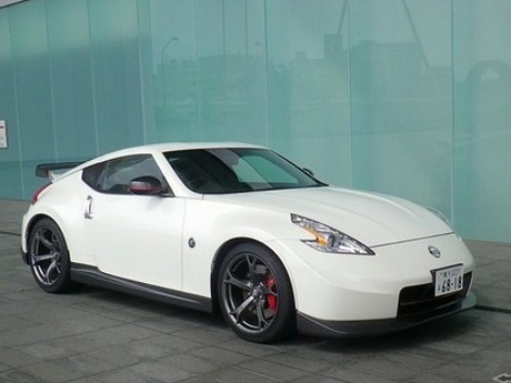 Menggenjot Nissan Fairlady Z Nismo