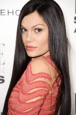 Gaya Eksentrik Jessie J