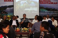 Rancangan Pembangunan Jangka Menengah Nasional (RPJMN) 2010-2014 menargetkan 50 kabupaten yang terentaskan dari ketertinggalan, secara keseluruhan tingkat kemiskinan, Indeks Pembangunan Manusia (IPM) dan pelayanan dasar di daerah-daerah tertinggal rata-rata mengalami perbaikan.
