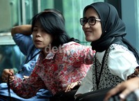 Iti menunggu dipanggil penyidik. Lamhot Aritonang/detikFoto.